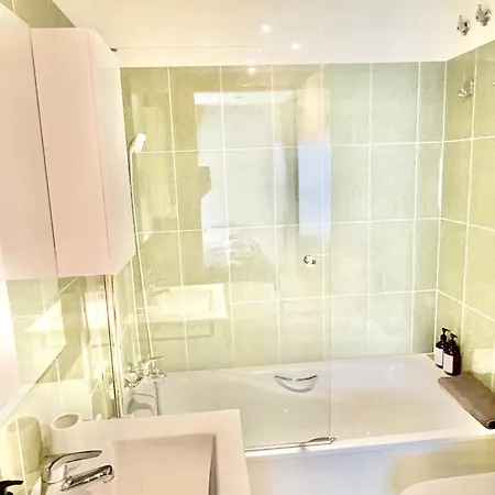 Vente A Oviedo. Parking Y Wifi Apartman