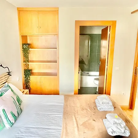 Vente A Oviedo. Parking Y Wifi 아파트 오비에도